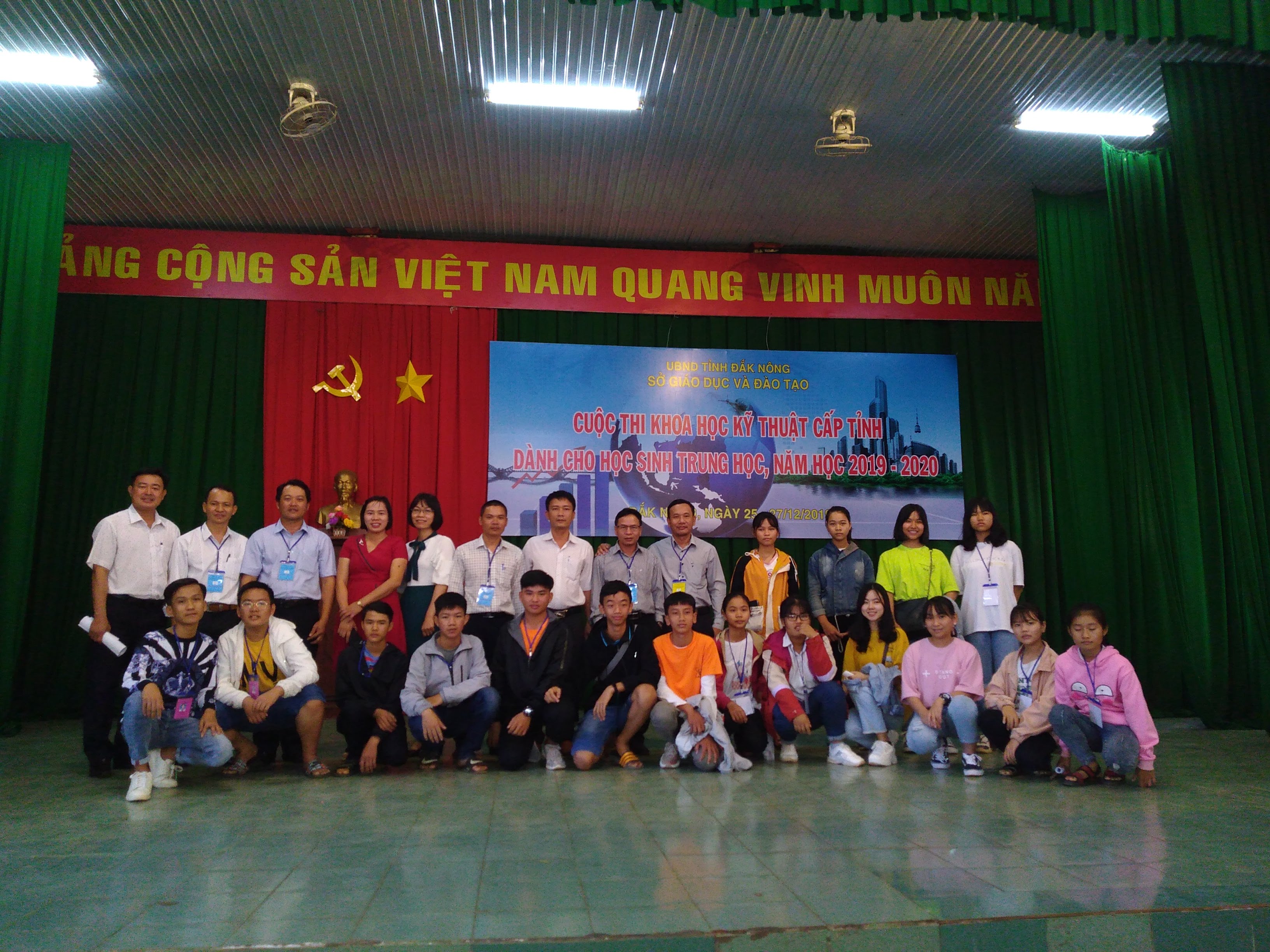ĐOÀN HỌC SINH HUYỆN CƯ JUT THAM GIA CUỘC THI KHKT DÀNH CHO HỌC SINH TRUNG HỌC CẤP TỈNH NĂM HỌC 2019-2020